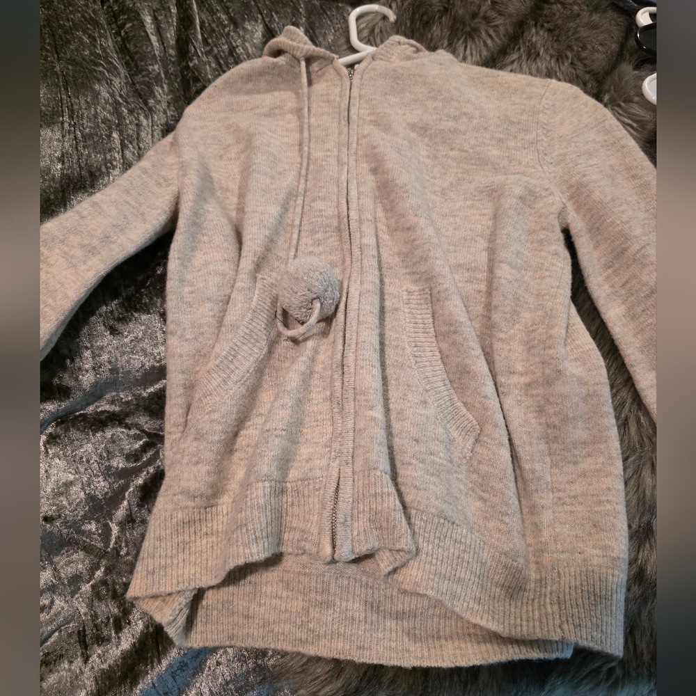 Elegant Women's Hooded Cardigan in Cream